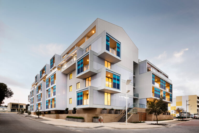 Form Apartments With Studio